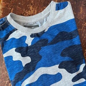 Eddie Bauer T-shirt, size Y10-Y12
